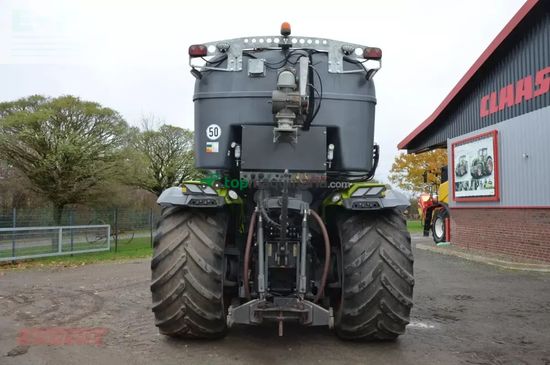 Esparcidor - Claas - xerion 4200 saddle trac bauer SADDLE TRAC
