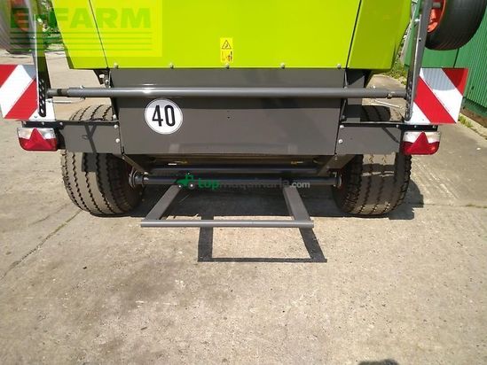 Empacadora gigant - Claas - rollant 520 rc