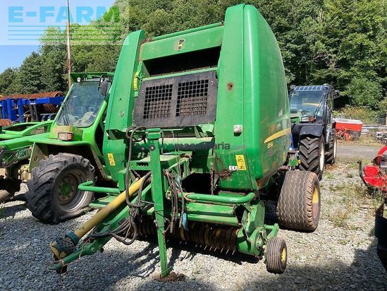 Empacadora gigant - John Deere - 854