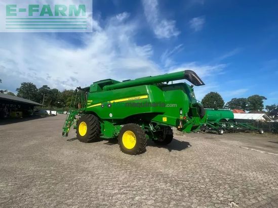 Cosechadora de Cereal - John Deere - t560