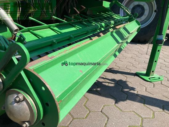 Empacadora gigant - John Deere - 864
