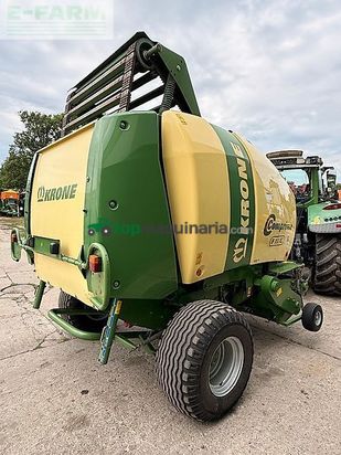 Empacadora gigant - Krone - comprima f 155 xc