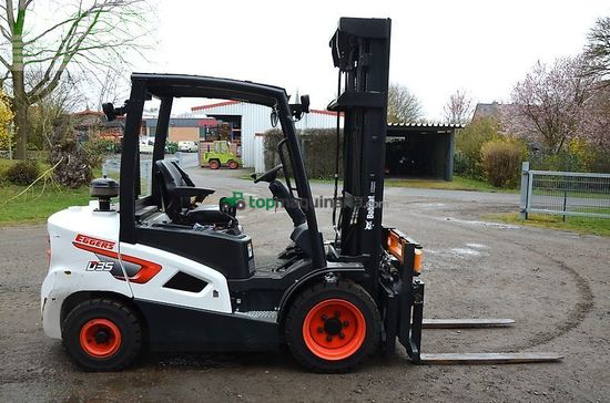 Elevadora - Doosan - d35c-9