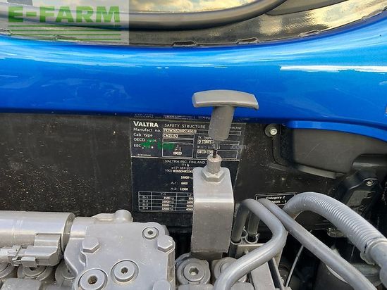 Tractor agrícola - Valtra - q265 unlimited tractor (st27767)