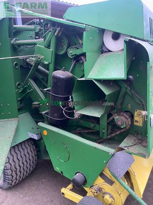 Empacadora gigant - John Deere - 678pb