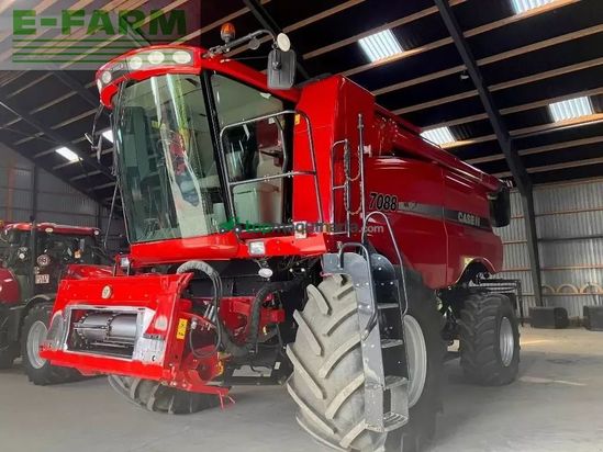 Cosechadora de Cereal - Case IH - 7088