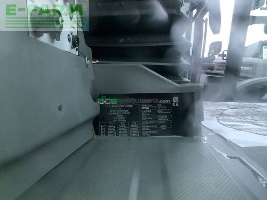 Tractor agrícola - JCB - 4220 fastrac tractor (st24925)