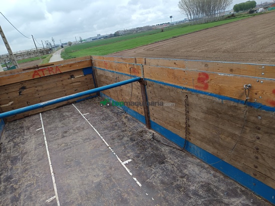 Remolque basculante agrícola