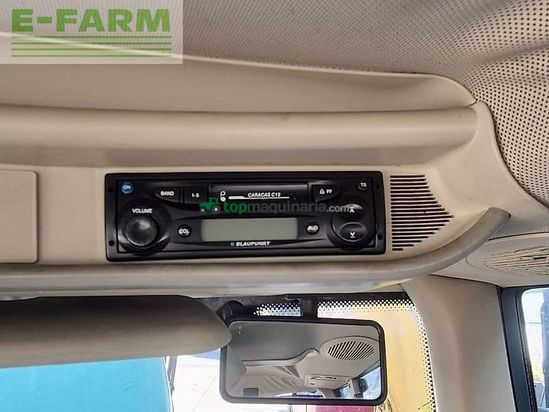 Tractor agrícola - John Deere - 6820 mit herder grenadier mbk502ls
