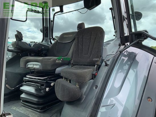 Tractor agrícola - Valtra - t254 versu unlimited tractor (st27246)
