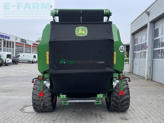Empacadora gigant - John Deere - v461 r