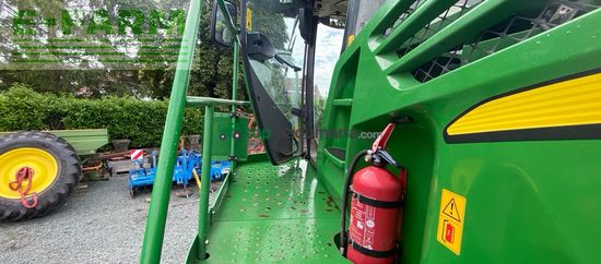 Cosechadora de Cereal - John Deere - 8300