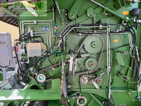 Empacadora gigant - Krone - comprima v 150xc