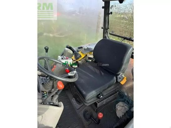 Tractor agrícola - Renault - ergos436