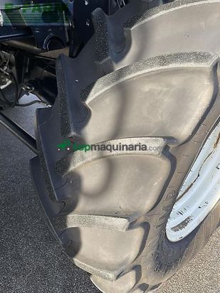 Cosechadora de Cereal - New Holland - cr 9080, 2150 trommelstunden