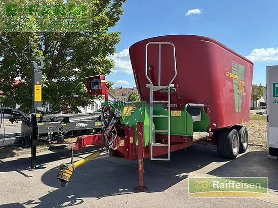 Remolqu esparcidor - Strautmann - futtermischwagen