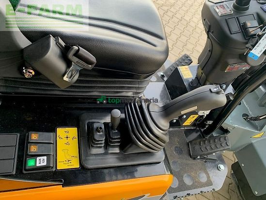 Minicargadora - Giant - g2200 hd+