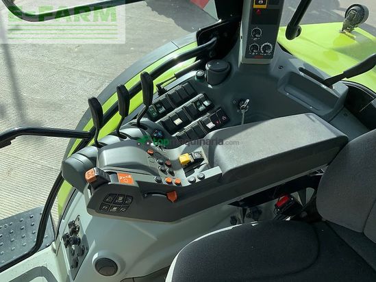 Tractor agrícola - Claas - 650 arion tractor (st26239)