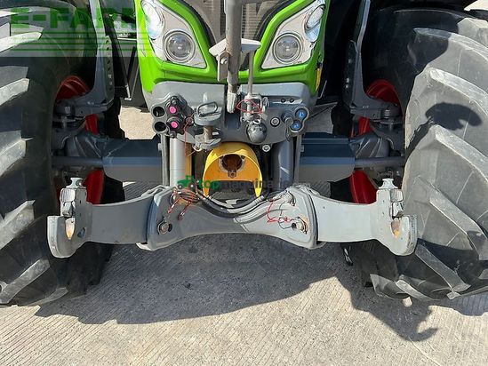 Tractor agrícola - Fendt - 724 profi plus tractor (st27728)