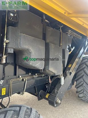 Cosechadora de Cereal - New Holland - cs 660