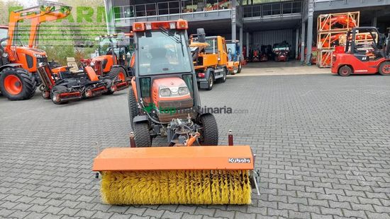 Tractor agrícola - Kubota - stv32