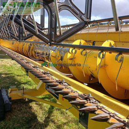 Cosechadora de Cereal - New Holland - cx 6.90
