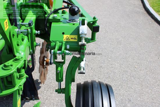 Arado - Amazone - cayros xms 950 vs