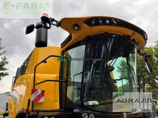 Cosechadora de Cereal - New Holland - cx 8.80 raupe