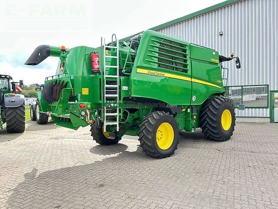 Cosechadora de Cereal - John Deere - t550
