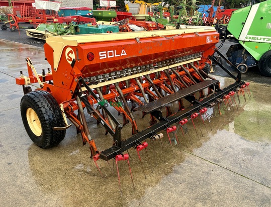 Sembradora en línea convencional - trisem  194 