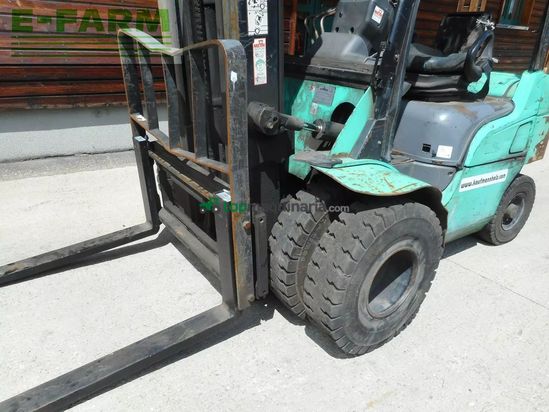 Elevadora - Mitsubishi - fd 25 n triplex 6,4m + ss + zwillingsreifen