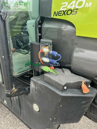 Tractor agrícola - Claas - nexos 240 m