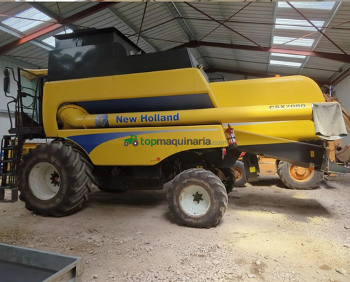 Cosechadora de Cereal - New Holland - CSX7080