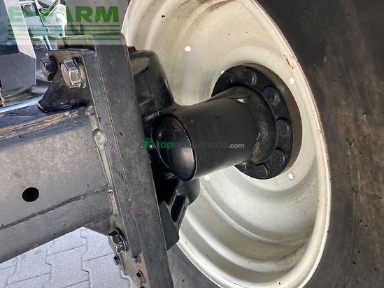 Cosechadora de Cereal - New Holland - cr9090