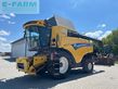 Cosechadora de Cereal - New Holland - cr 8.90