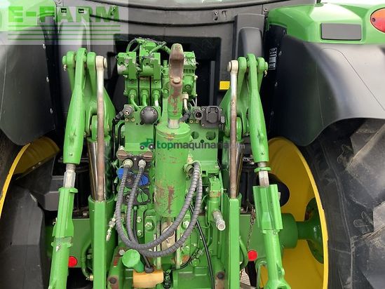 Tractor agrícola - John Deere - 6215r tractor (st24428)