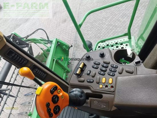 Cosechadora de Cereal - John Deere - t560