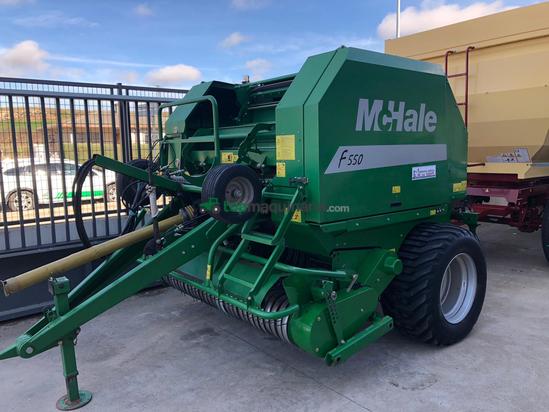 Rotoempacadora McHALE F550