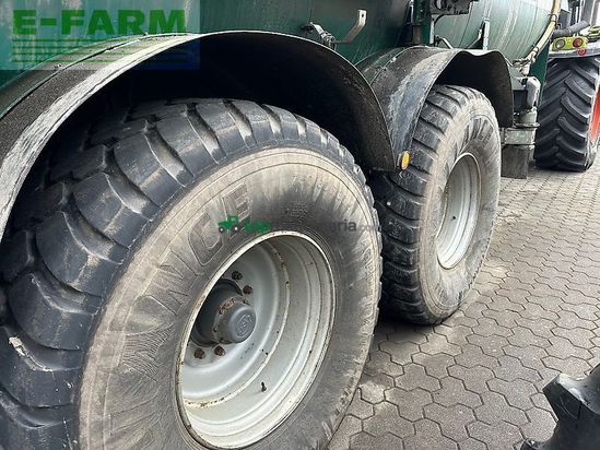 Tractor agrícola - Claas - xerion 3300 trac