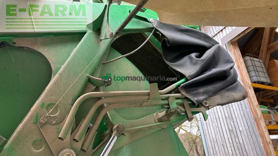 Empacadora gigant - John Deere - V461R