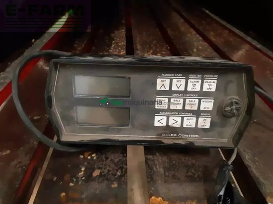 Empacadora gigant - Massey Ferguson - 190