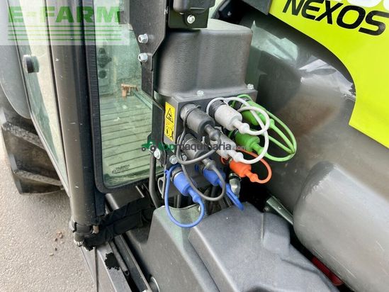 Tractor agrícola - Claas - nexos 260 m advanced, fkh + fzw, nur 907 h !