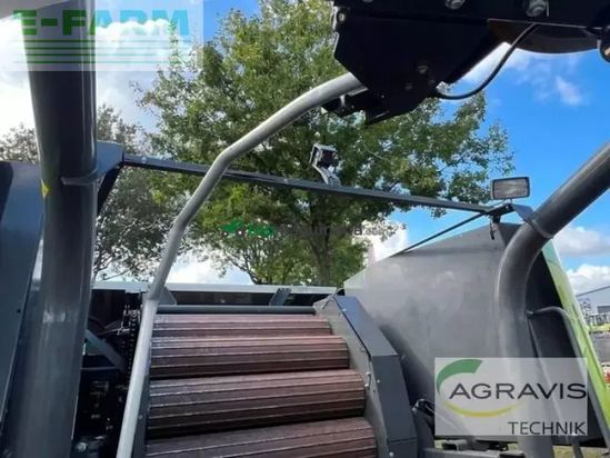Empacadora gigant - Claas - rollant 454 rc uniwrap