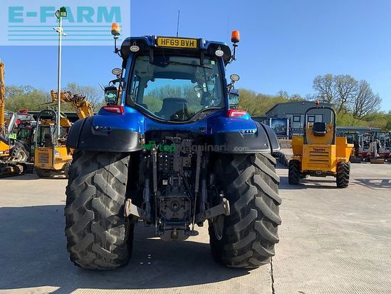 Tractor agrícola - Valtra - t214 active tractor (st26241)