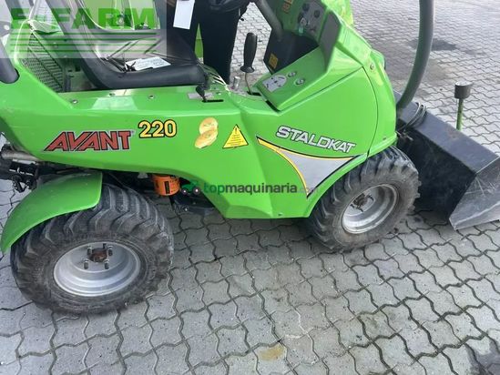 Minicargadora -  - avant 220 benzin