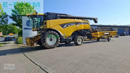 Cosechadora de Cereal - New Holland - cx 840