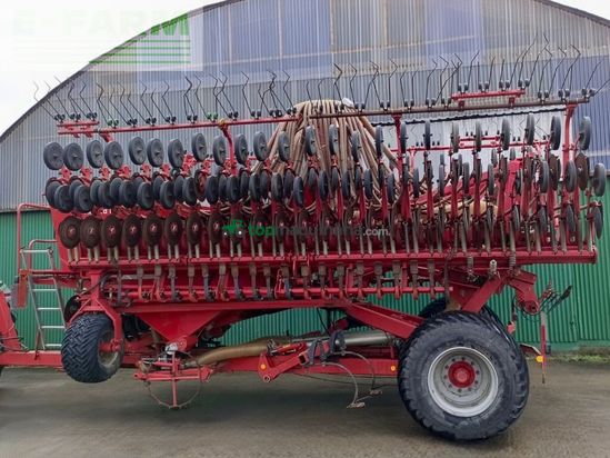 Sembradora - Kverneland - dg12000