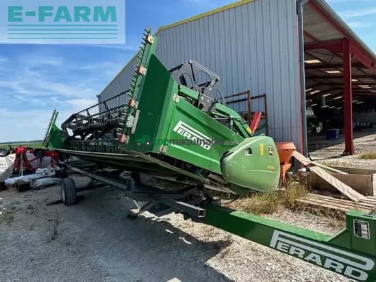 Cosechadora de Cereal - John Deere - w550