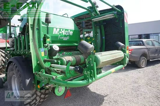 Empacadora gigant - McHale - fusion 3 pro