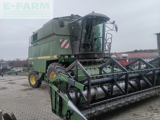Cosechadora de Cereal - John Deere - 2256